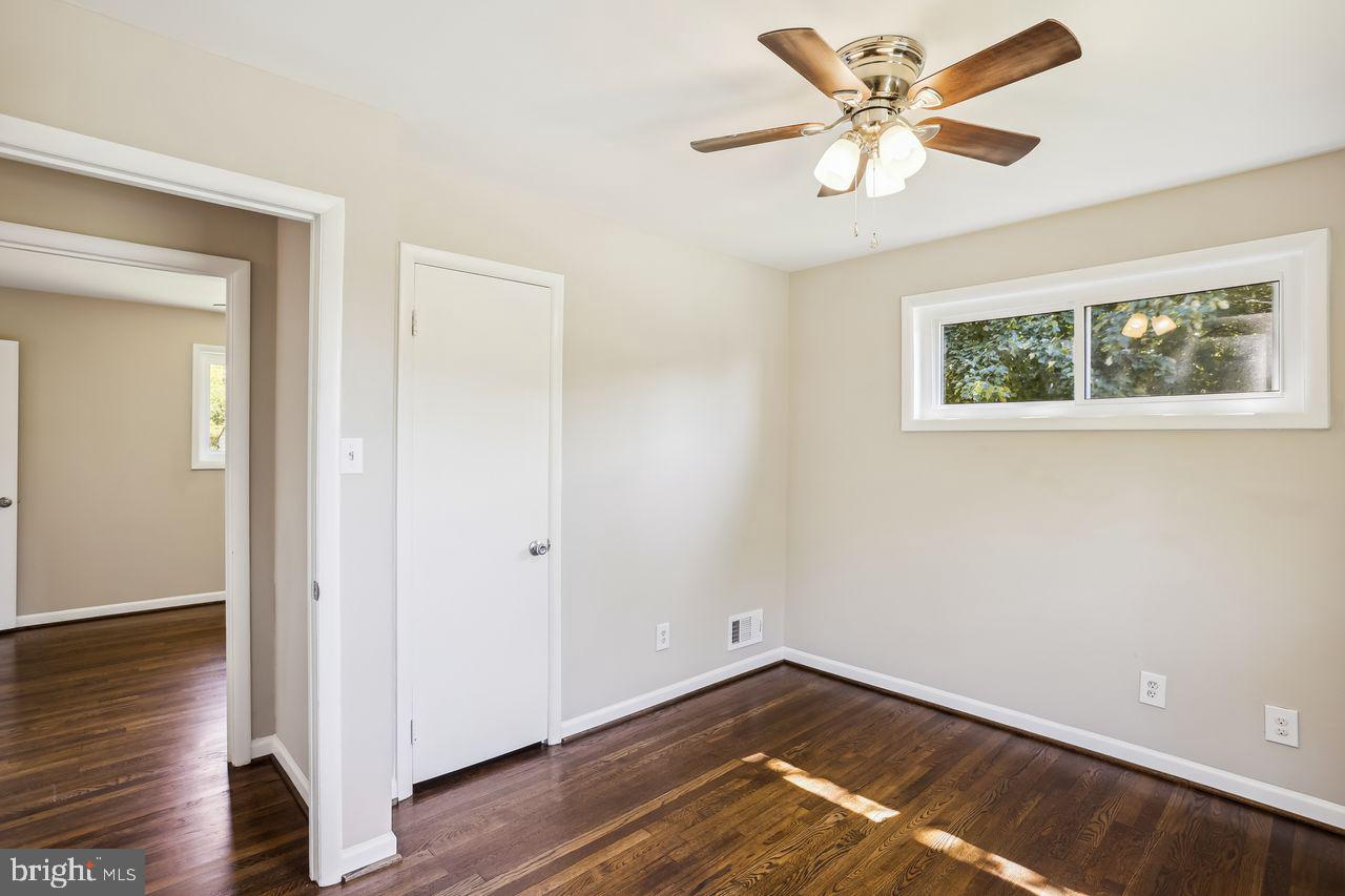 2116 GLENDORA DRIVE