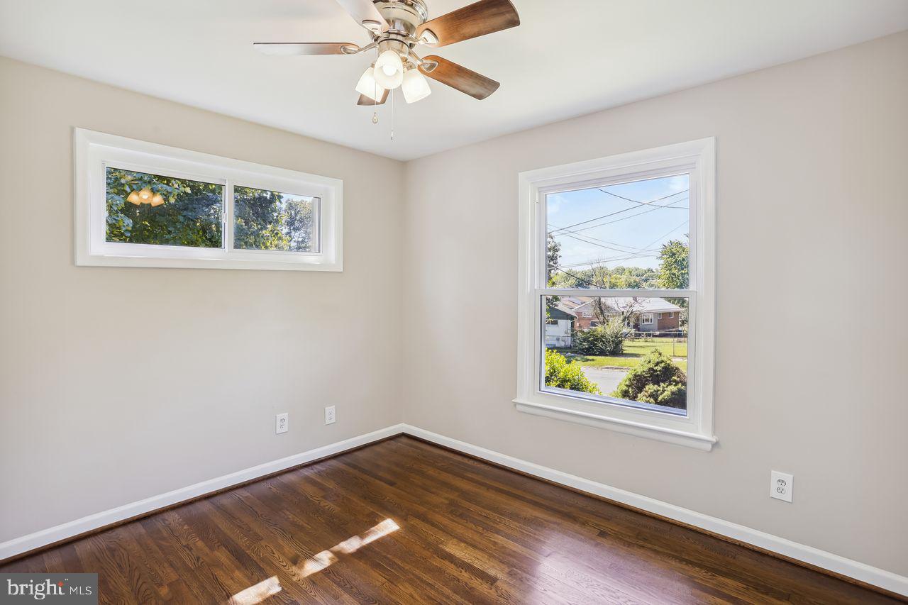 2116 GLENDORA DRIVE