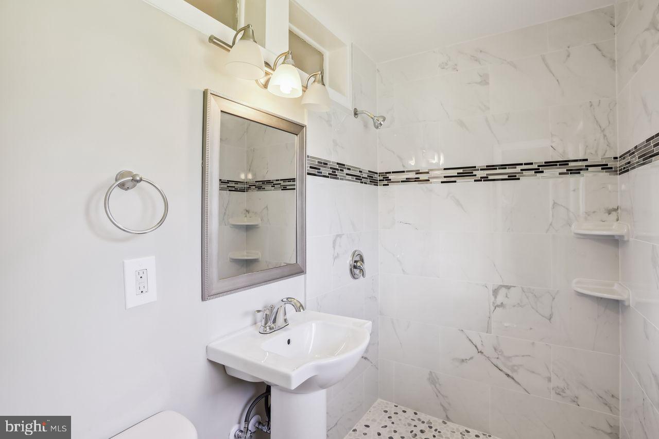 2116 GLENDORA DRIVE
