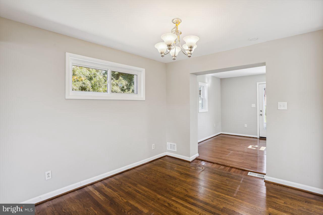 2116 GLENDORA DRIVE