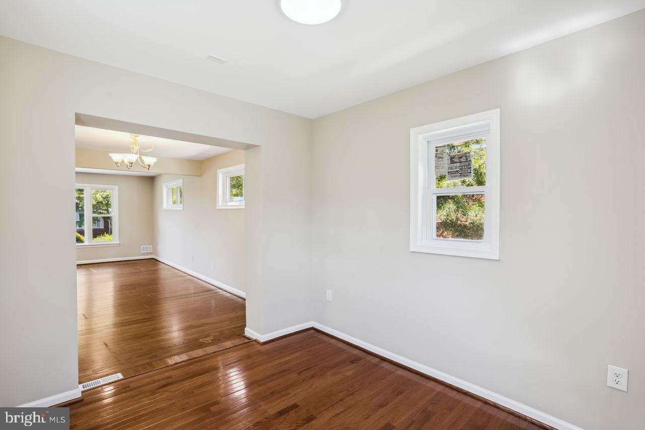 2116 GLENDORA DRIVE