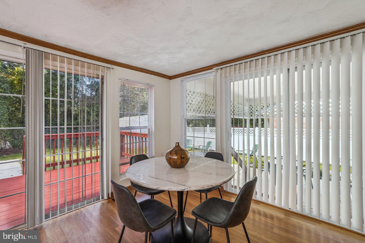 6417 COUNTRY CLUB COURT