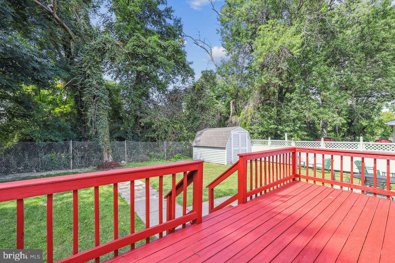 6417 COUNTRY CLUB COURT