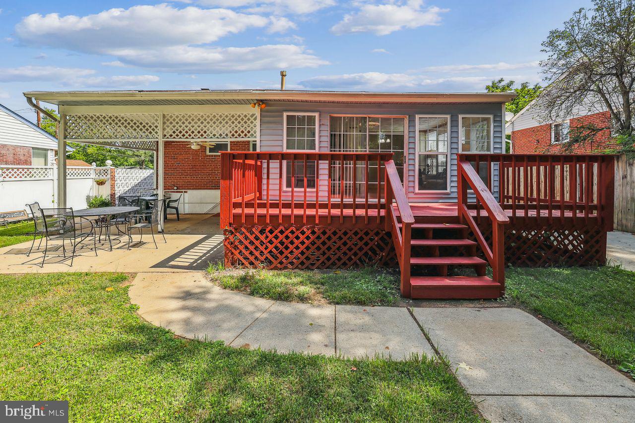 6417 COUNTRY CLUB COURT