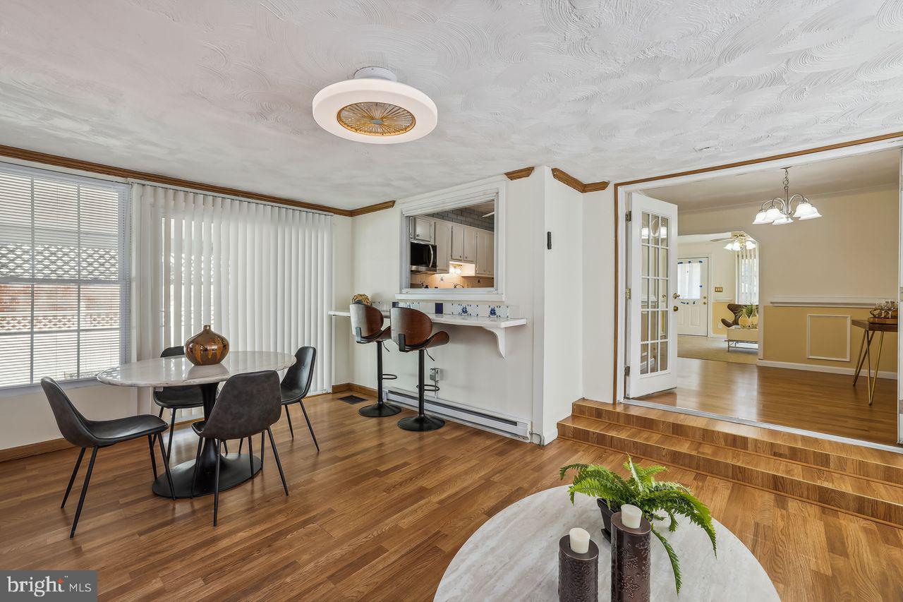 6417 COUNTRY CLUB COURT