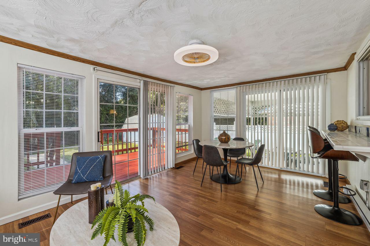 6417 COUNTRY CLUB COURT