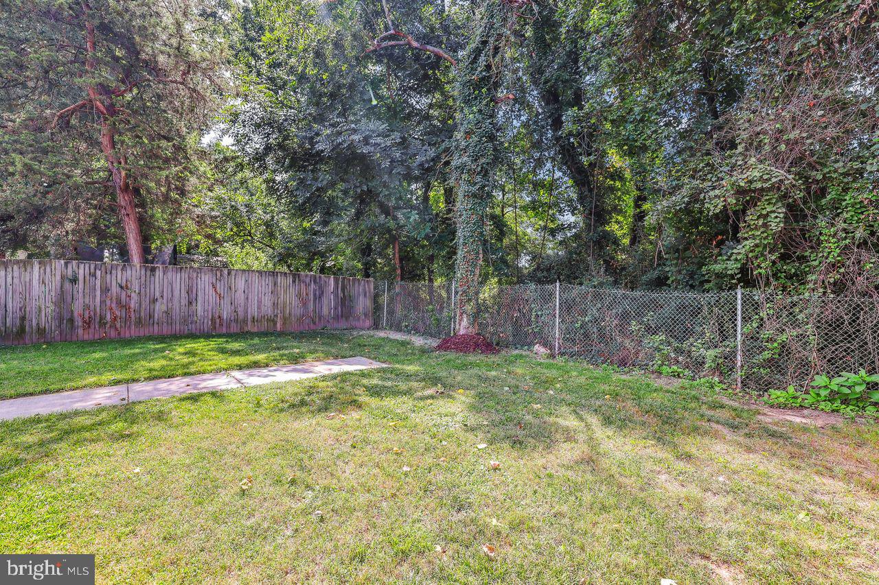 6417 COUNTRY CLUB COURT