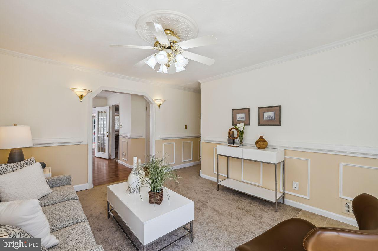 6417 COUNTRY CLUB COURT