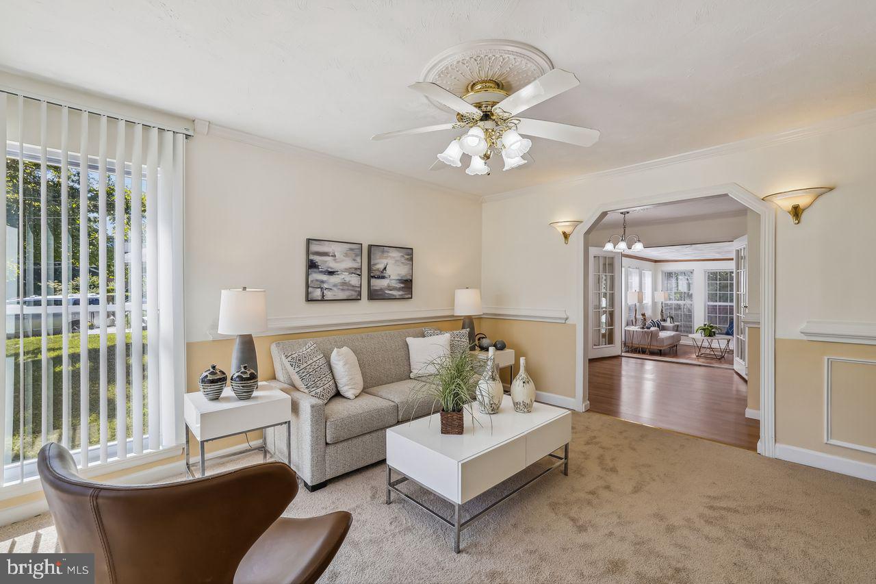 6417 COUNTRY CLUB COURT