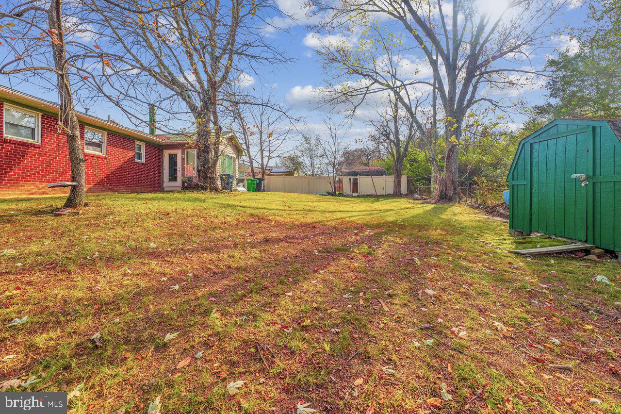 9801 Glen View Dr