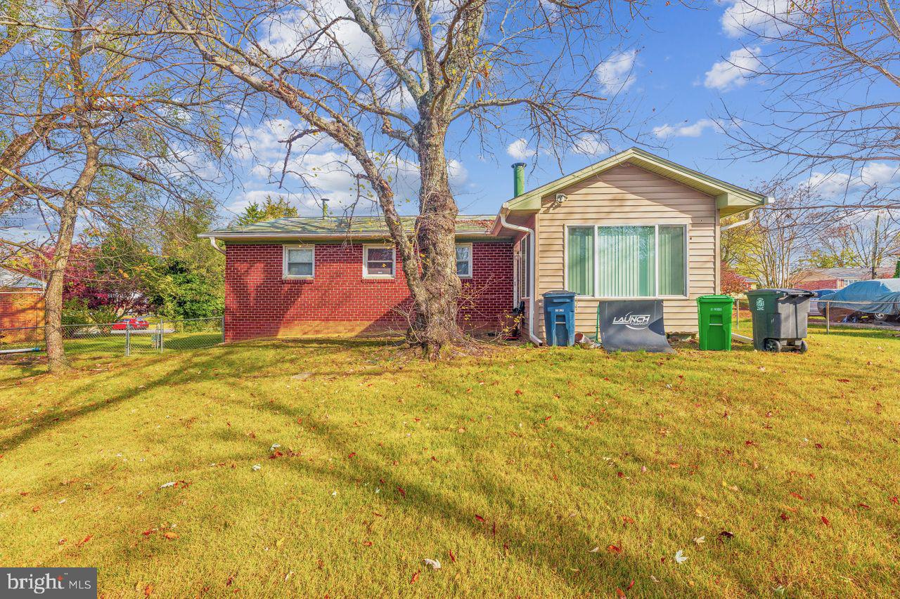 9801 Glen View Dr