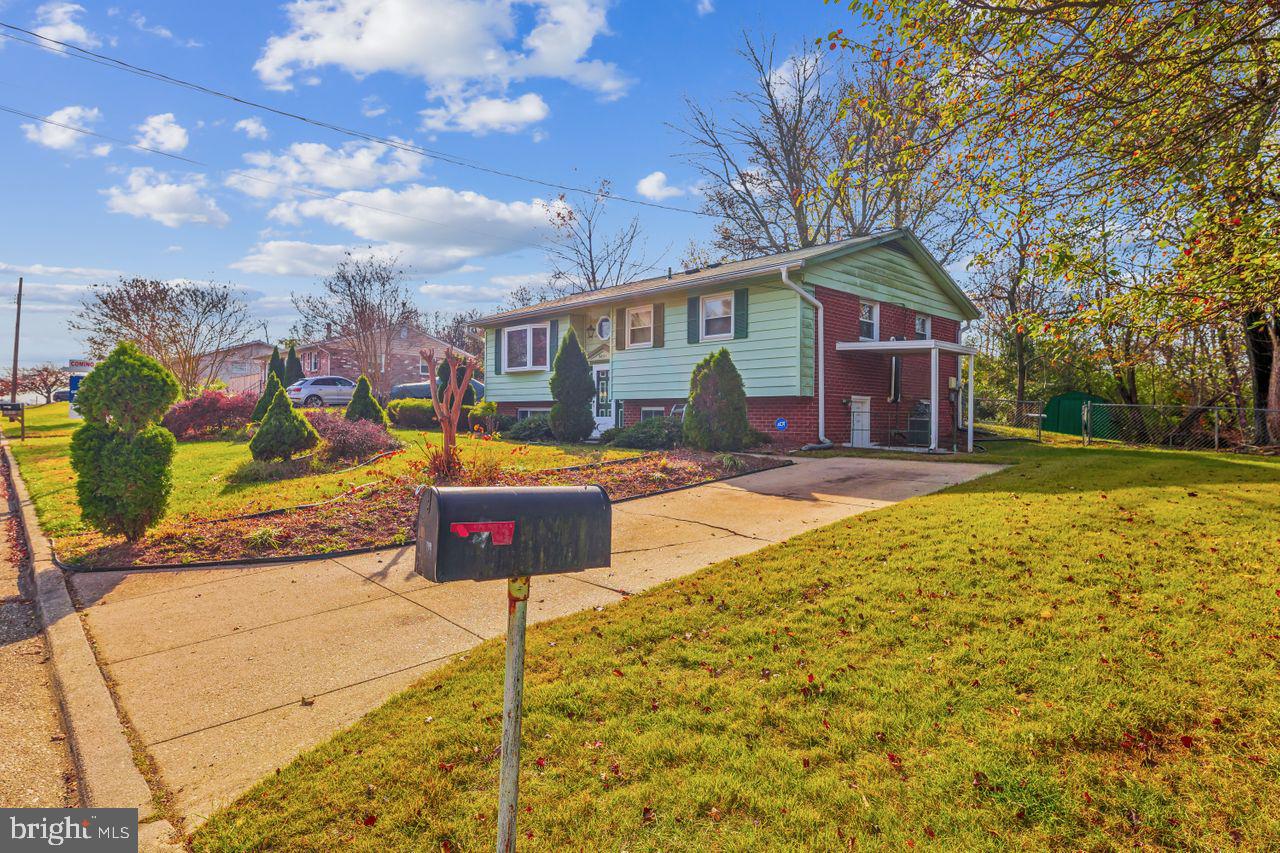 9801 Glen View Dr