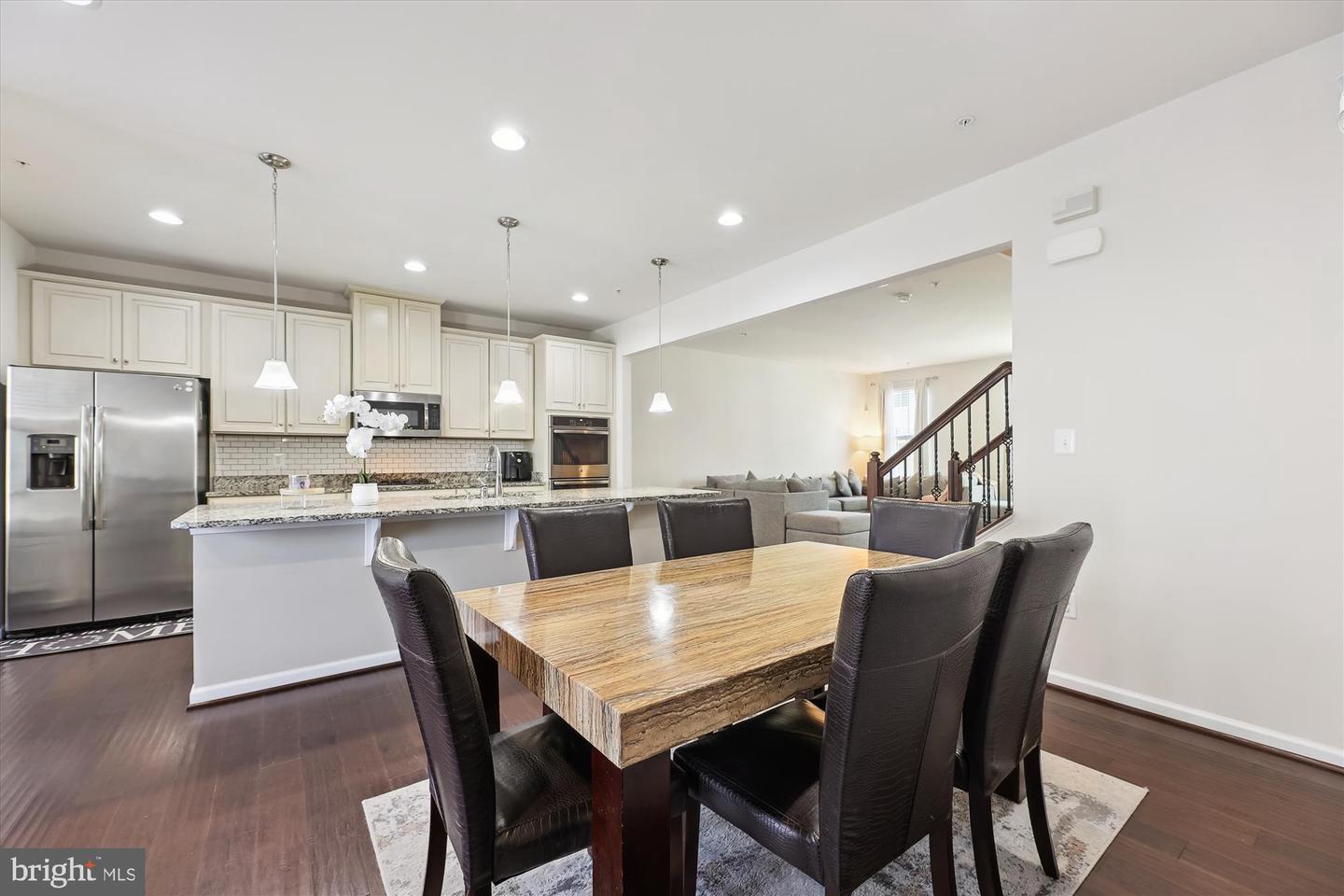10173 Dorsey Ln