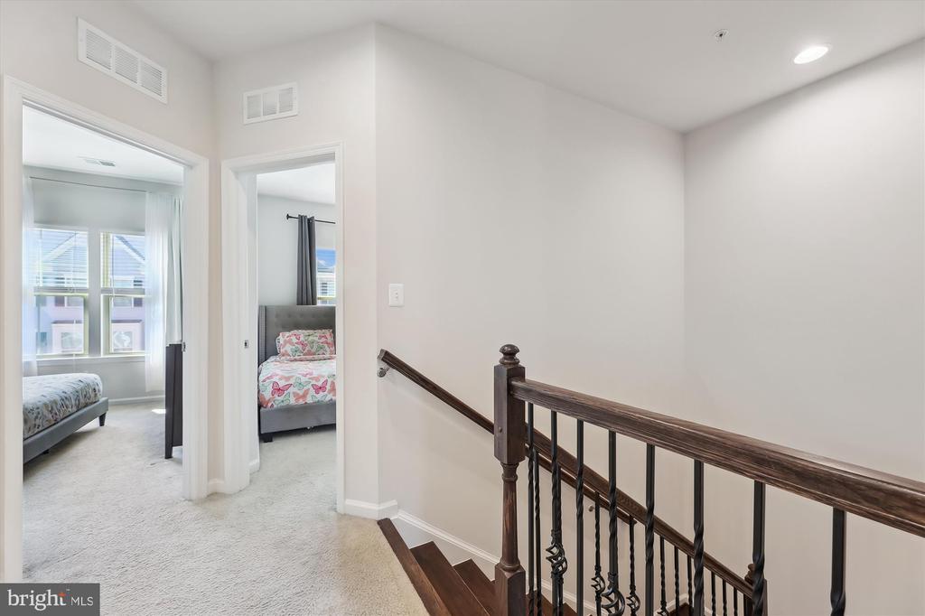 10173 Dorsey Ln