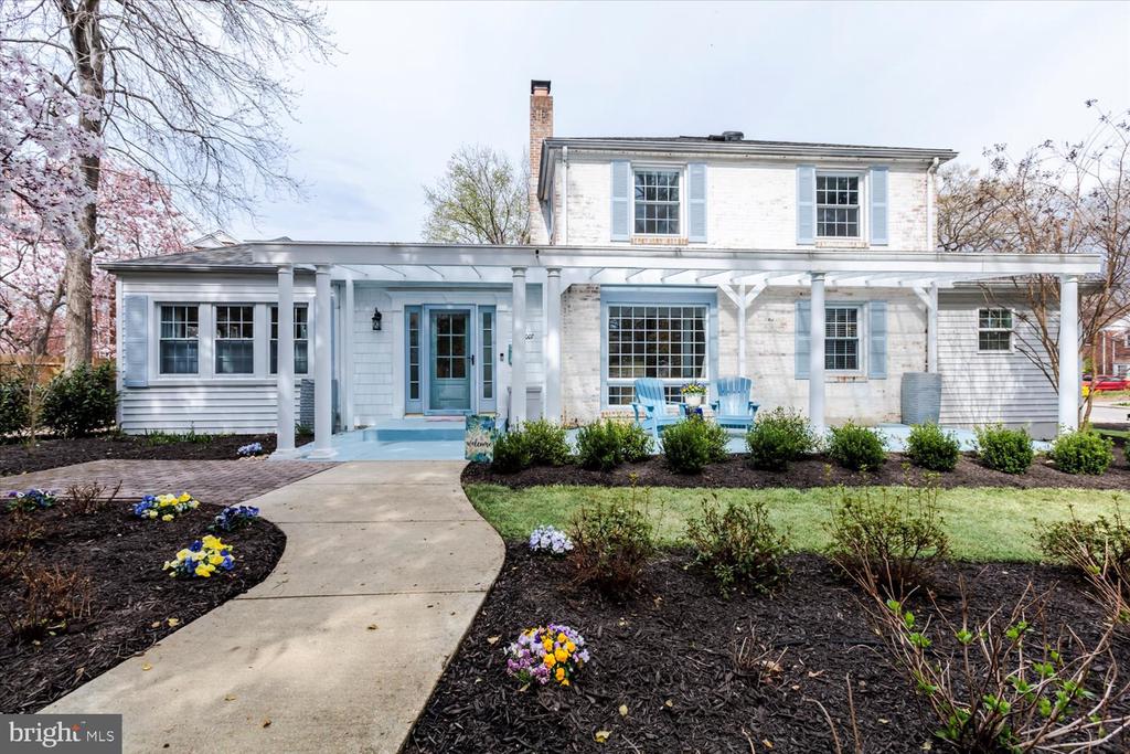 7007 Wake Forest Dr