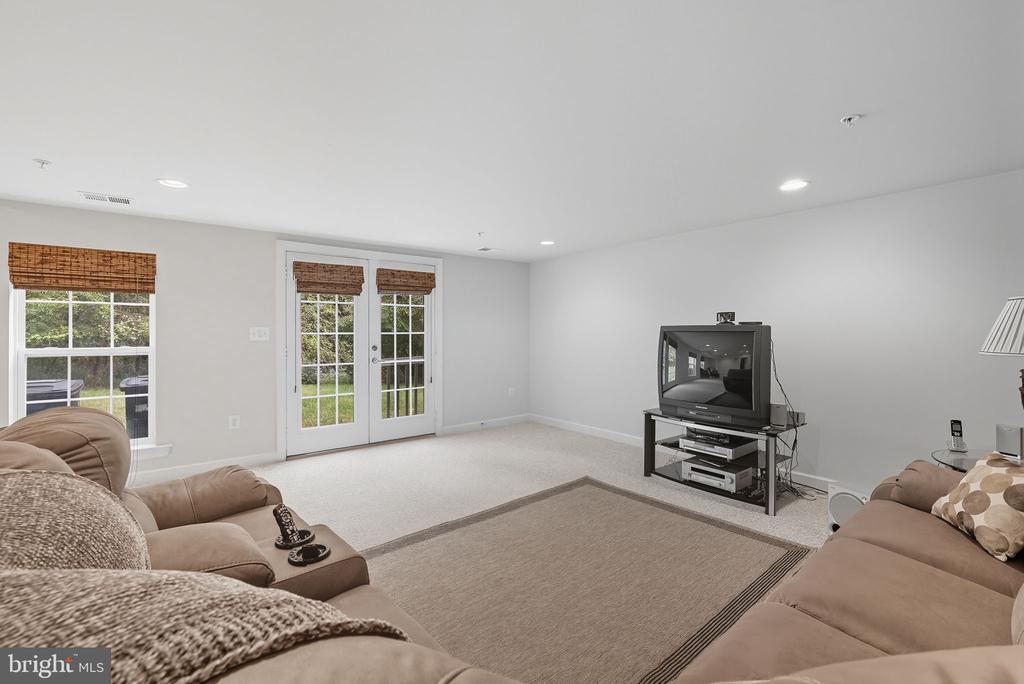 2605 SOMERTON COURT