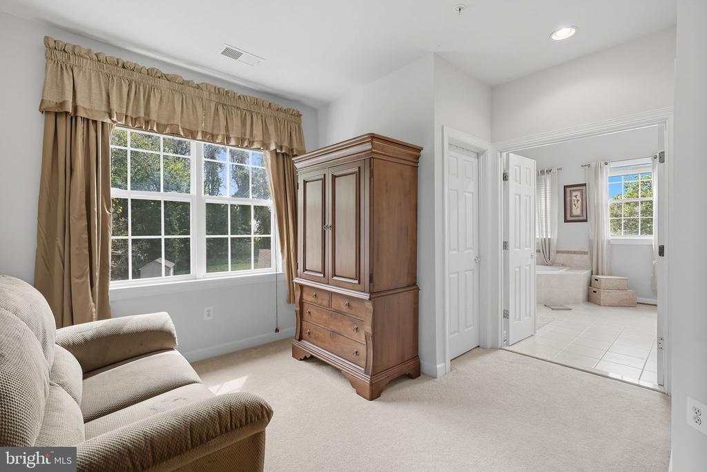 2605 SOMERTON COURT