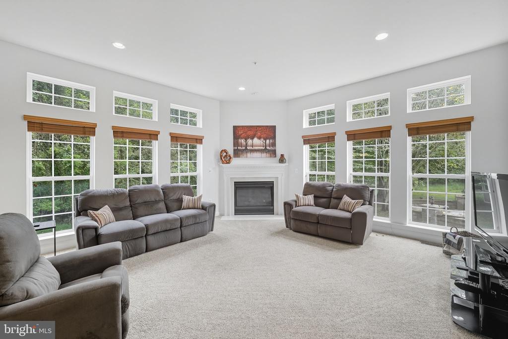 2605 SOMERTON COURT