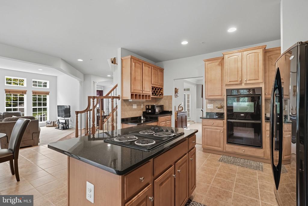 2605 SOMERTON COURT