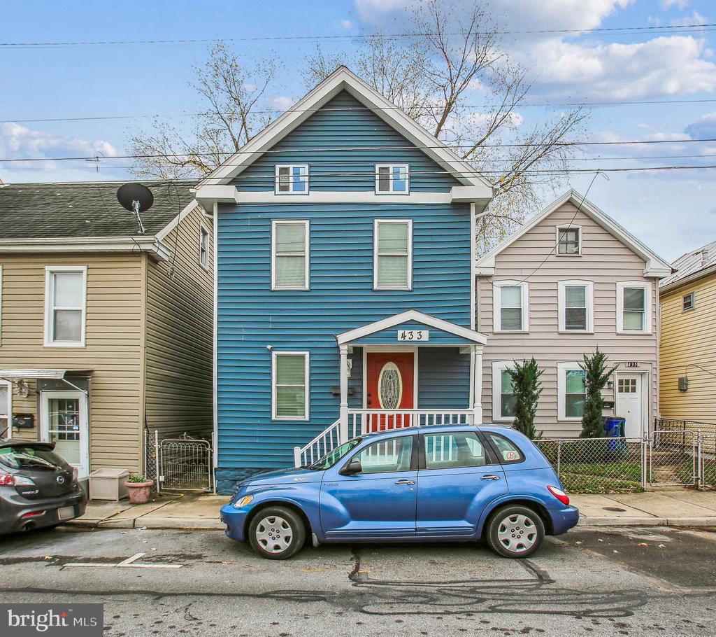 433 W Church St