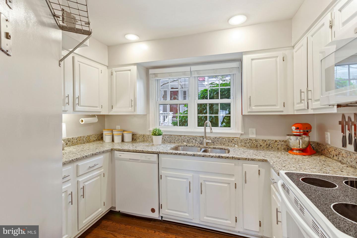 2919 S WOODSTOCK ST Unit: 2