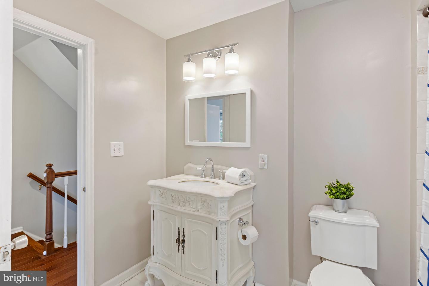2919 S WOODSTOCK ST Unit: 2