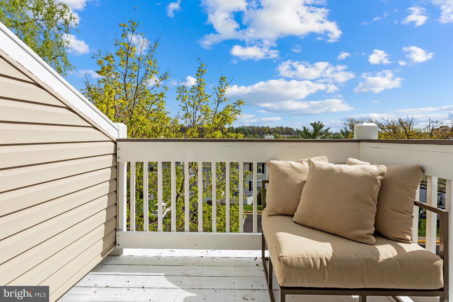2919 S WOODSTOCK ST Unit: 2