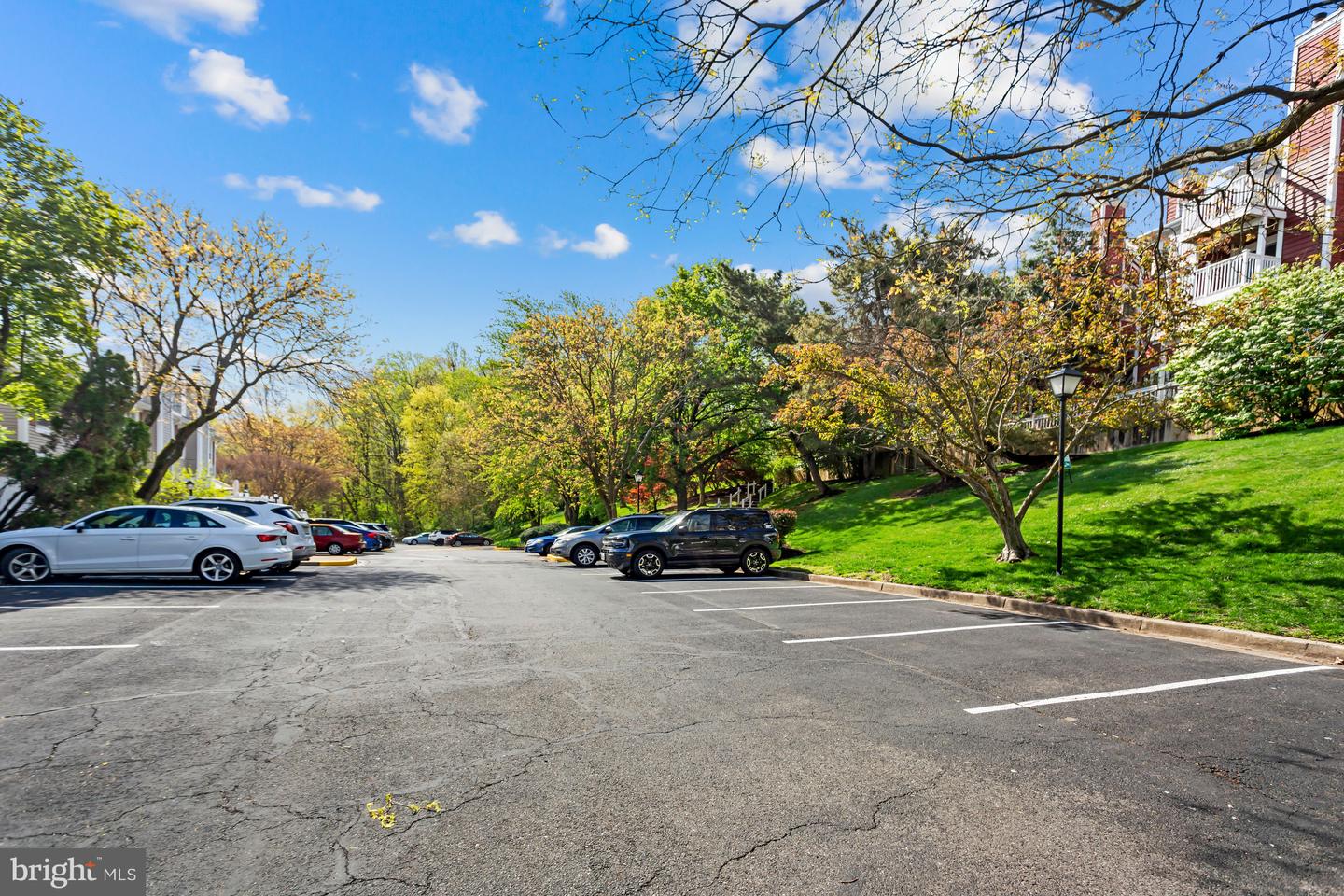 2919 S WOODSTOCK ST Unit: 2