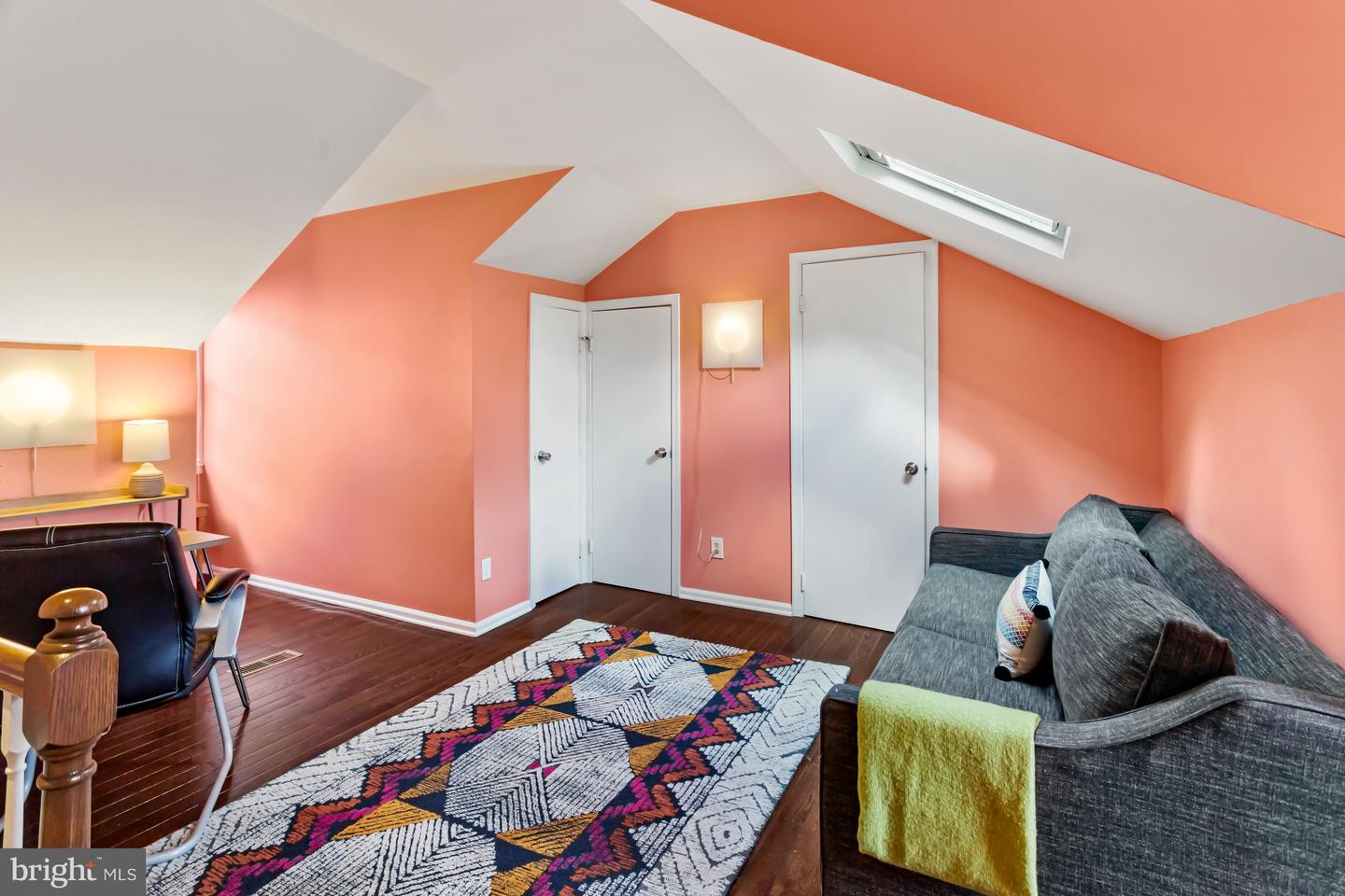2919 S WOODSTOCK ST Unit: 2