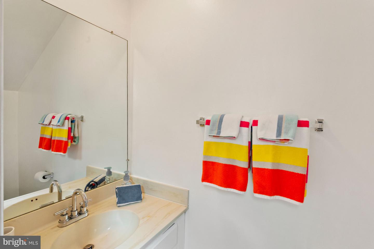 2919 S WOODSTOCK ST Unit: 2