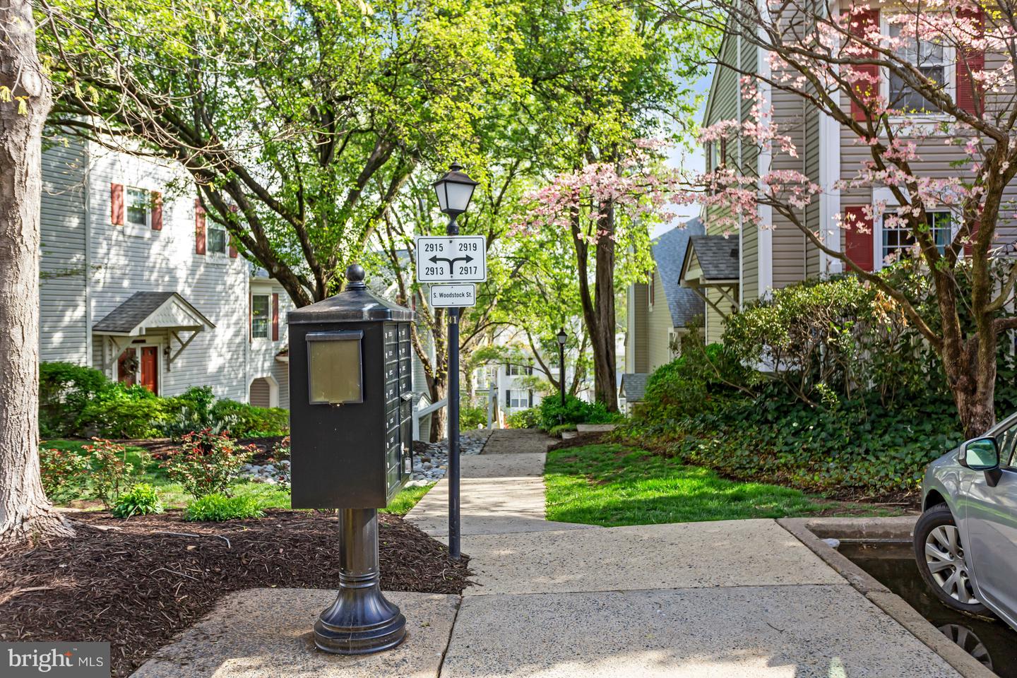 2919 S WOODSTOCK ST Unit: 2