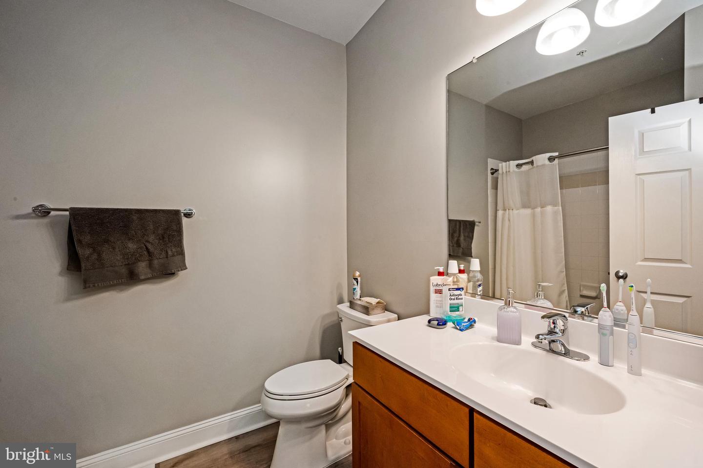 4860 EISENHOWER AVENUE Unit: 392