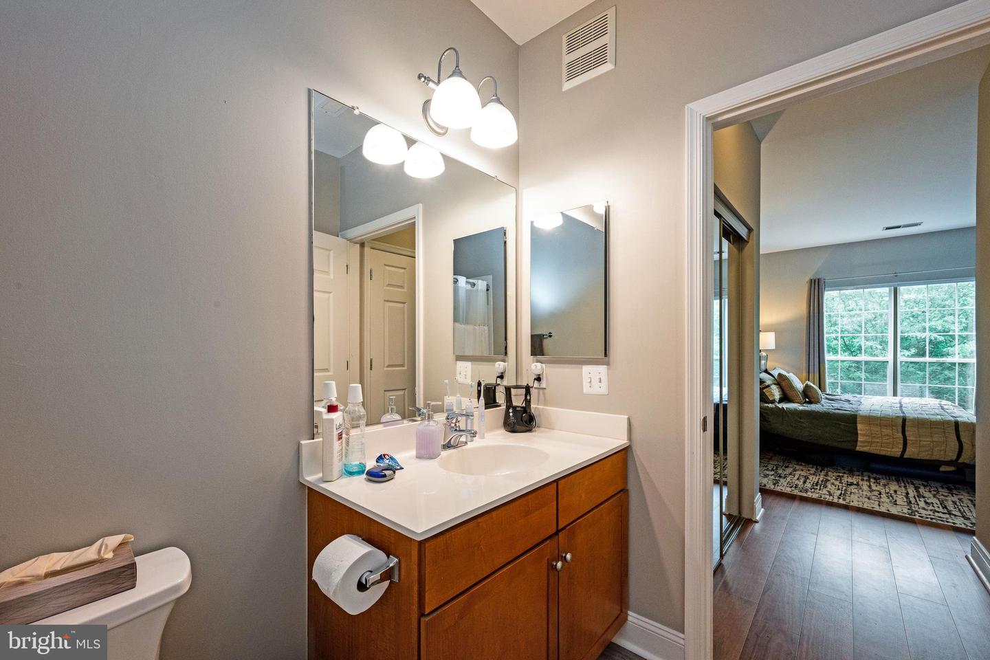 4860 EISENHOWER AVENUE Unit: 392
