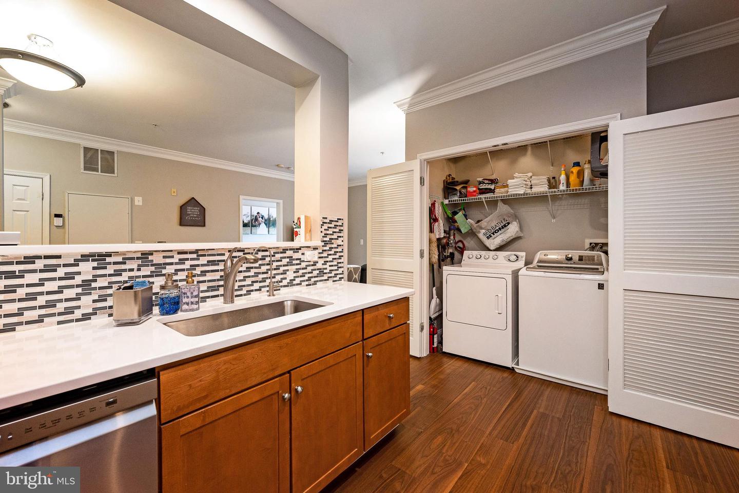 4860 EISENHOWER AVENUE Unit: 392