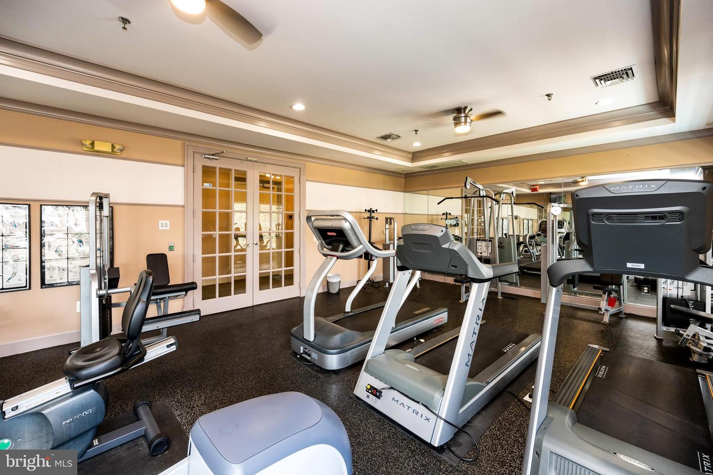 4860 EISENHOWER AVENUE Unit: 392