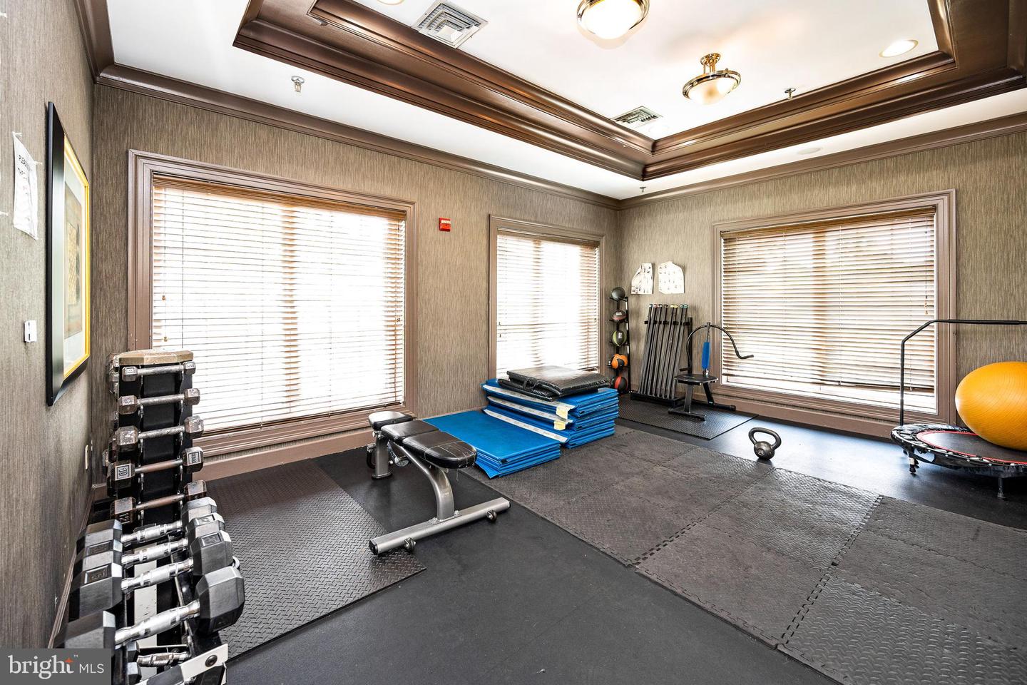 4860 EISENHOWER AVENUE Unit: 392