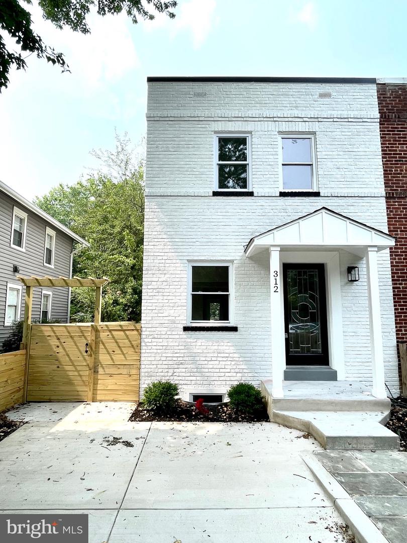 312 DUNCAN AVENUE