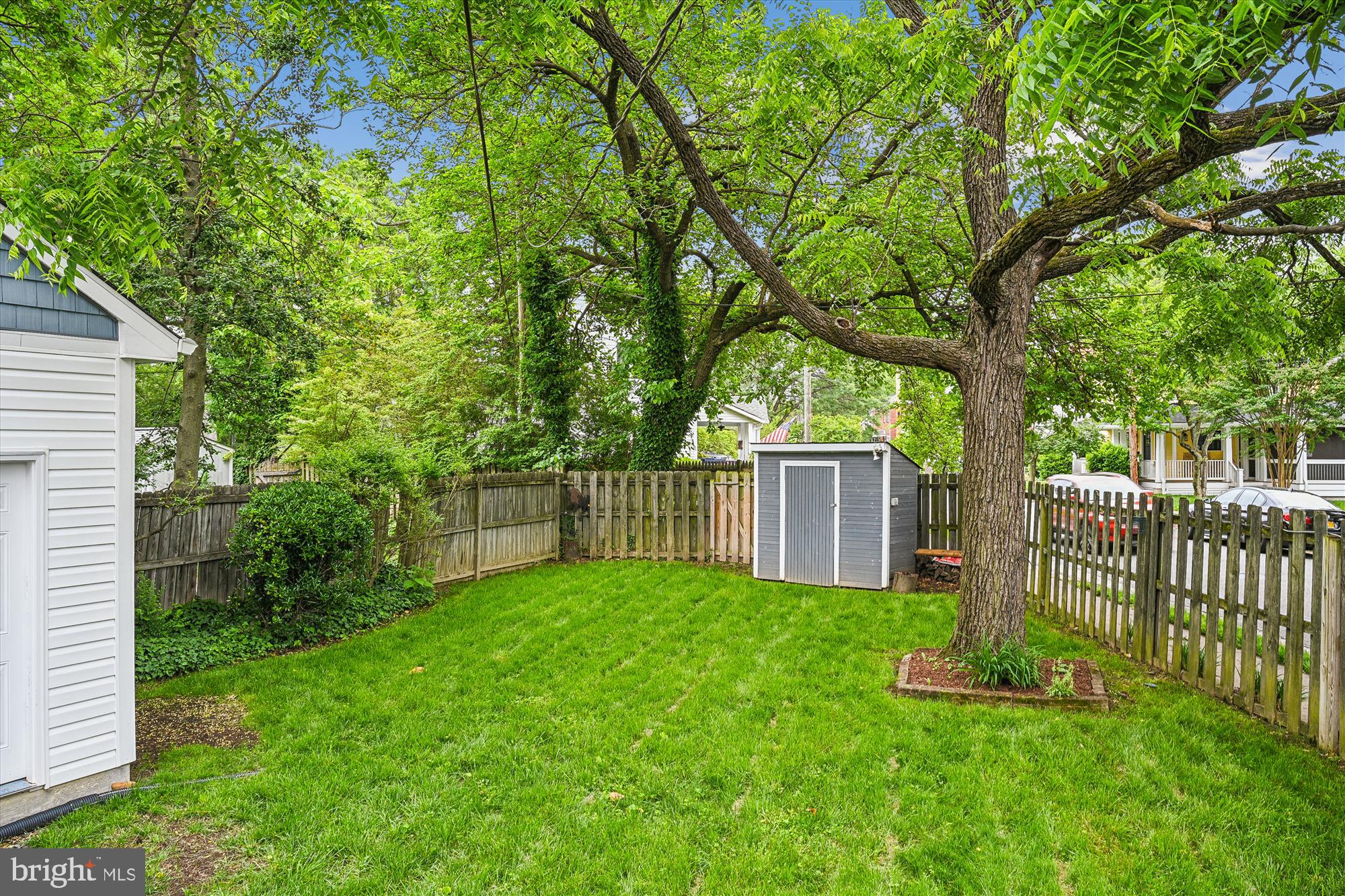 2101 Commonwealth Ave