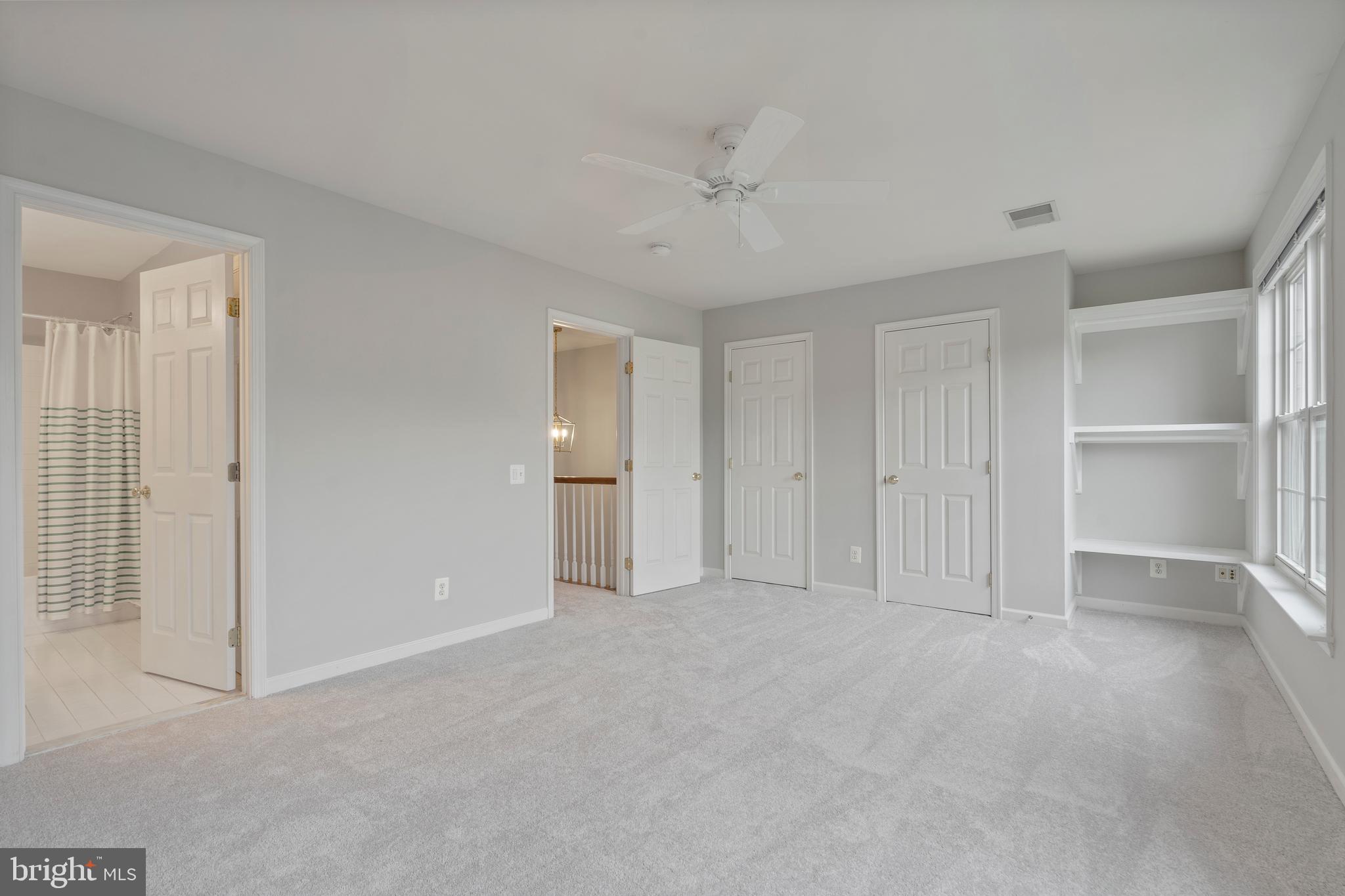 6405 Hawk View Ln