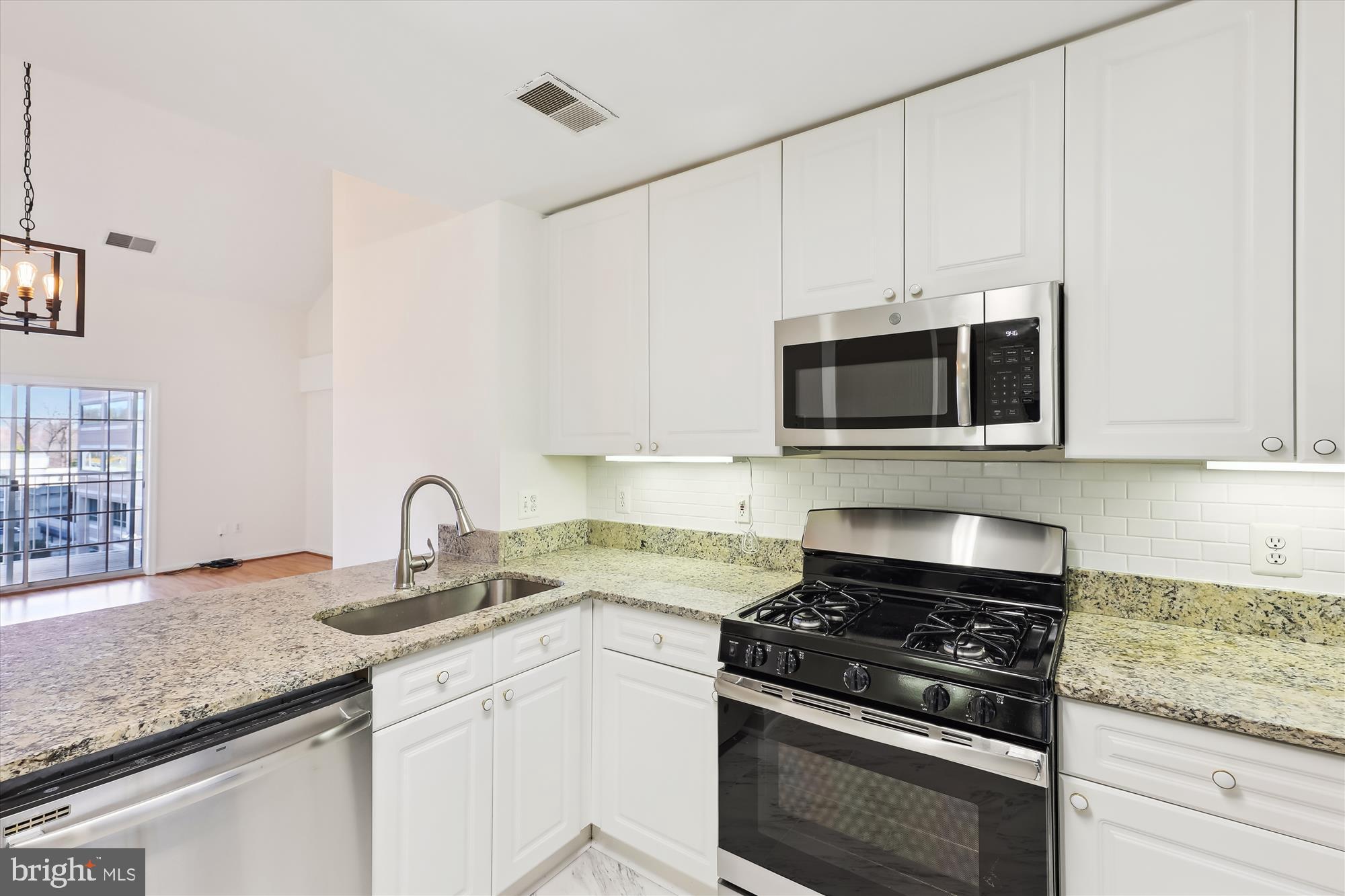 2700 Bellforest Ct #410