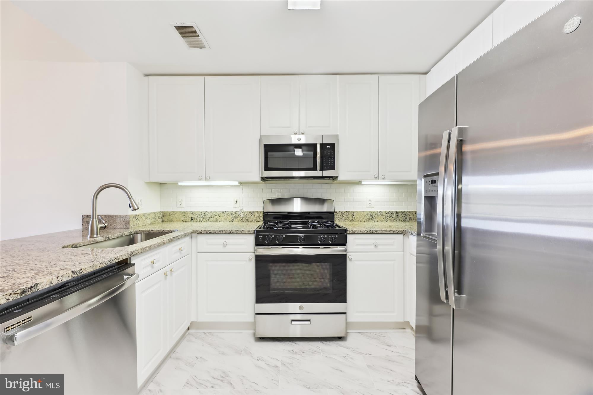 2700 Bellforest Ct #410
