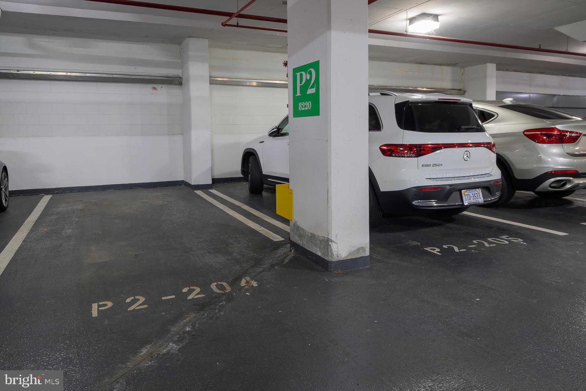 8220 Crestwood Heights Dr #1009