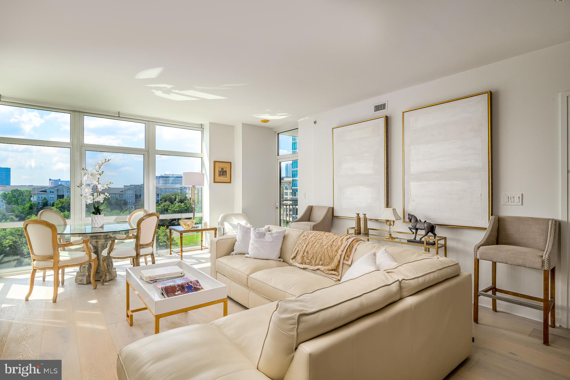 8220 Crestwood Heights Dr #1009