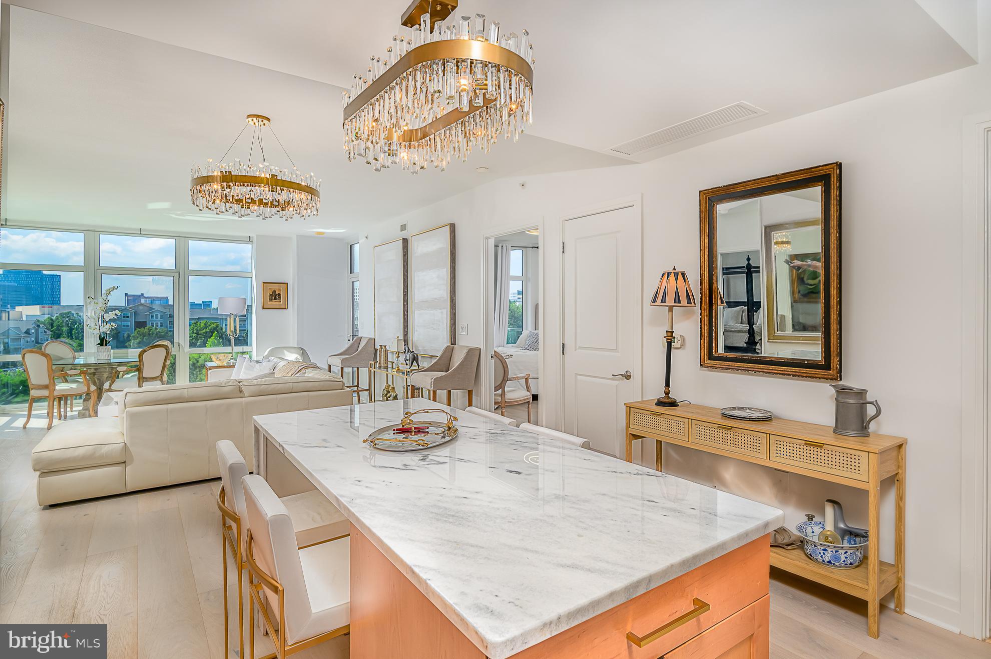 8220 Crestwood Heights Dr #1009