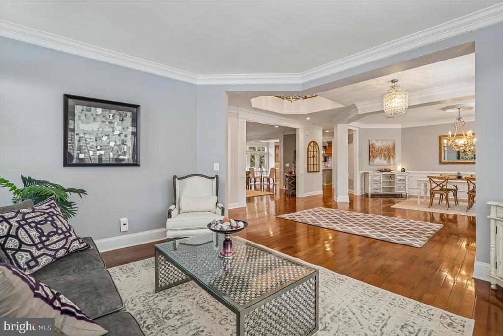 10321 LYNCH LANE