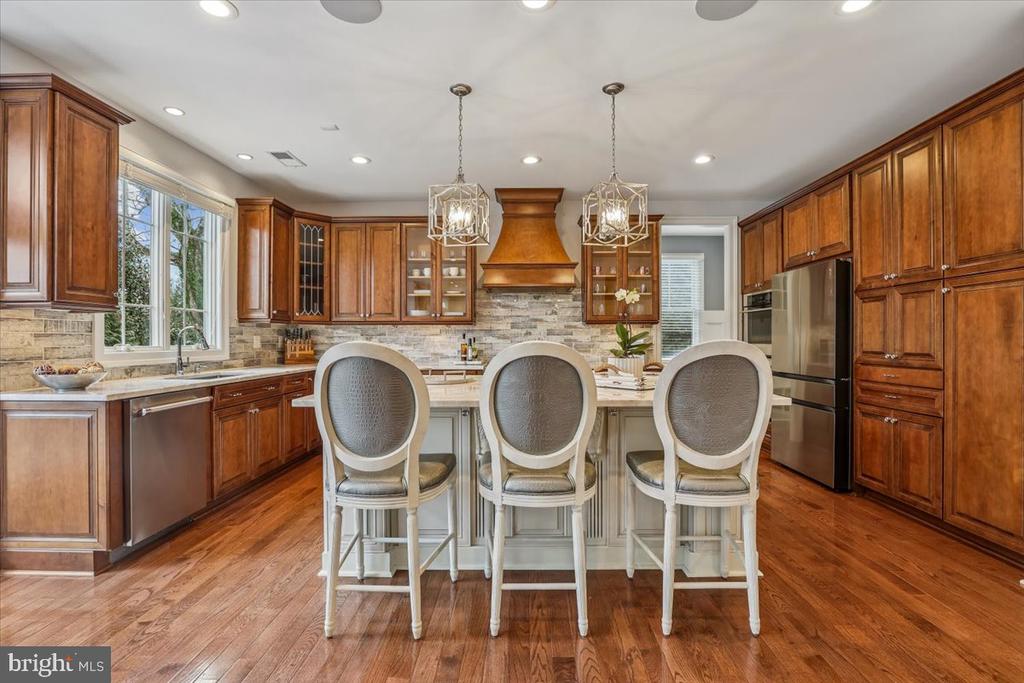 10321 LYNCH LANE