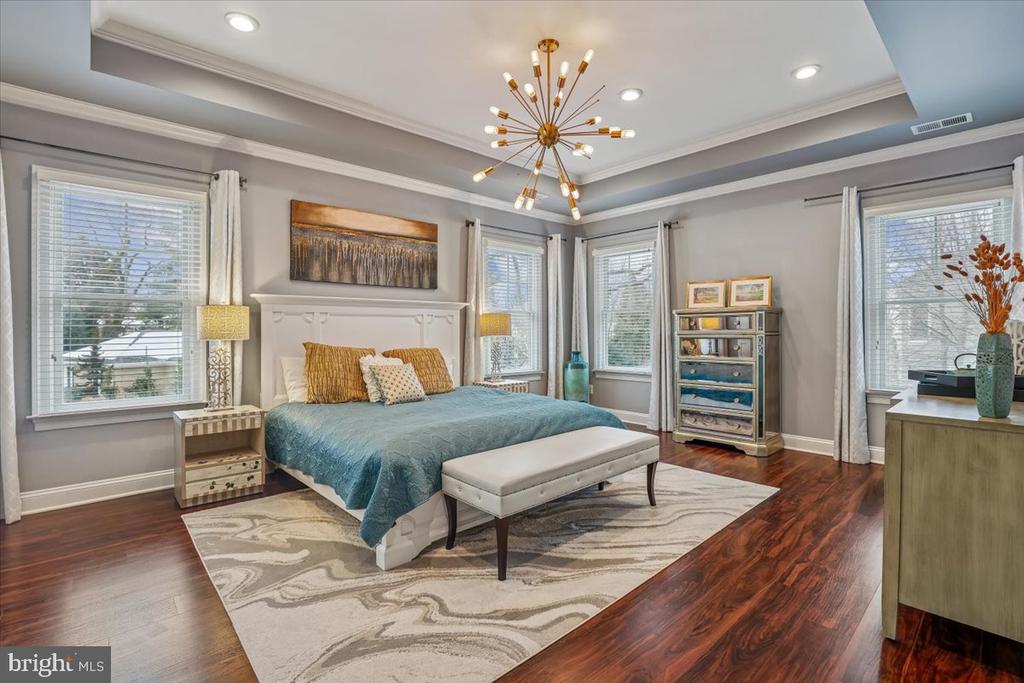10321 LYNCH LANE