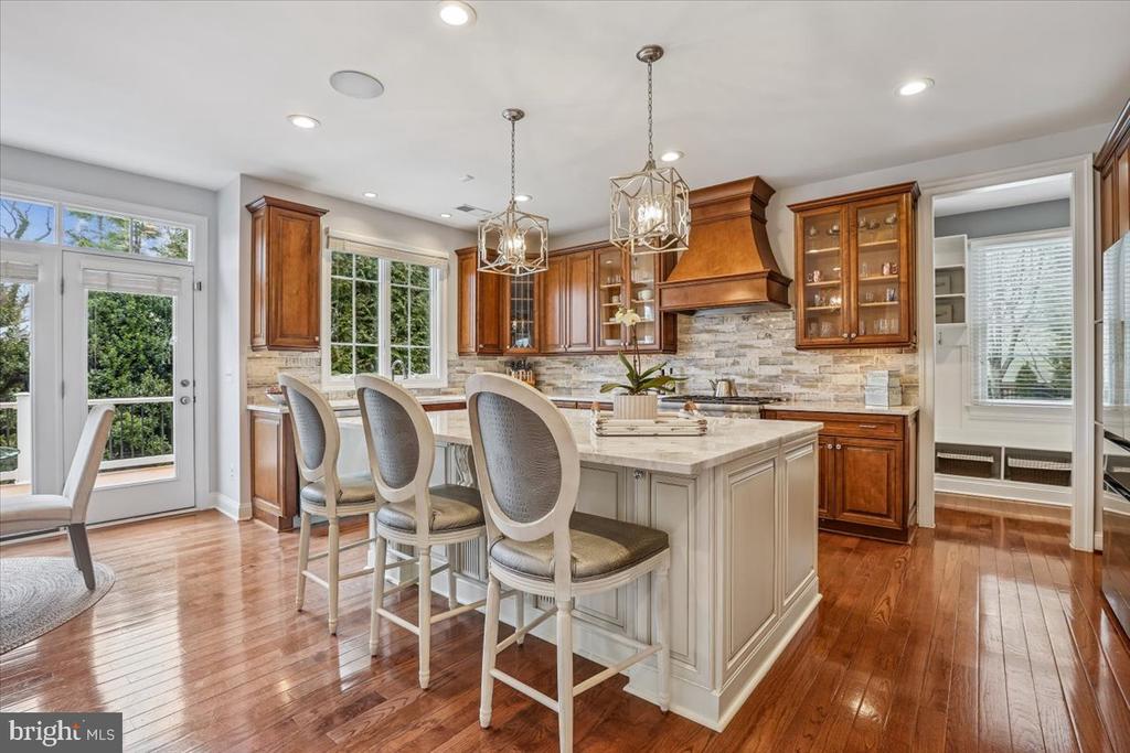 10321 LYNCH LANE