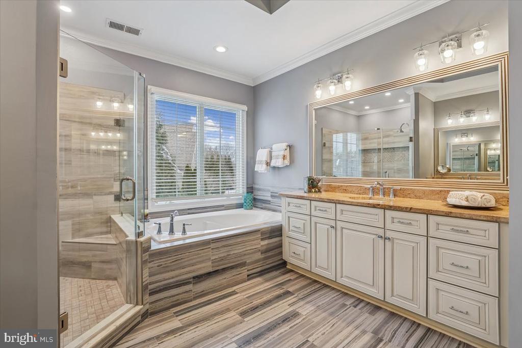 10321 LYNCH LANE