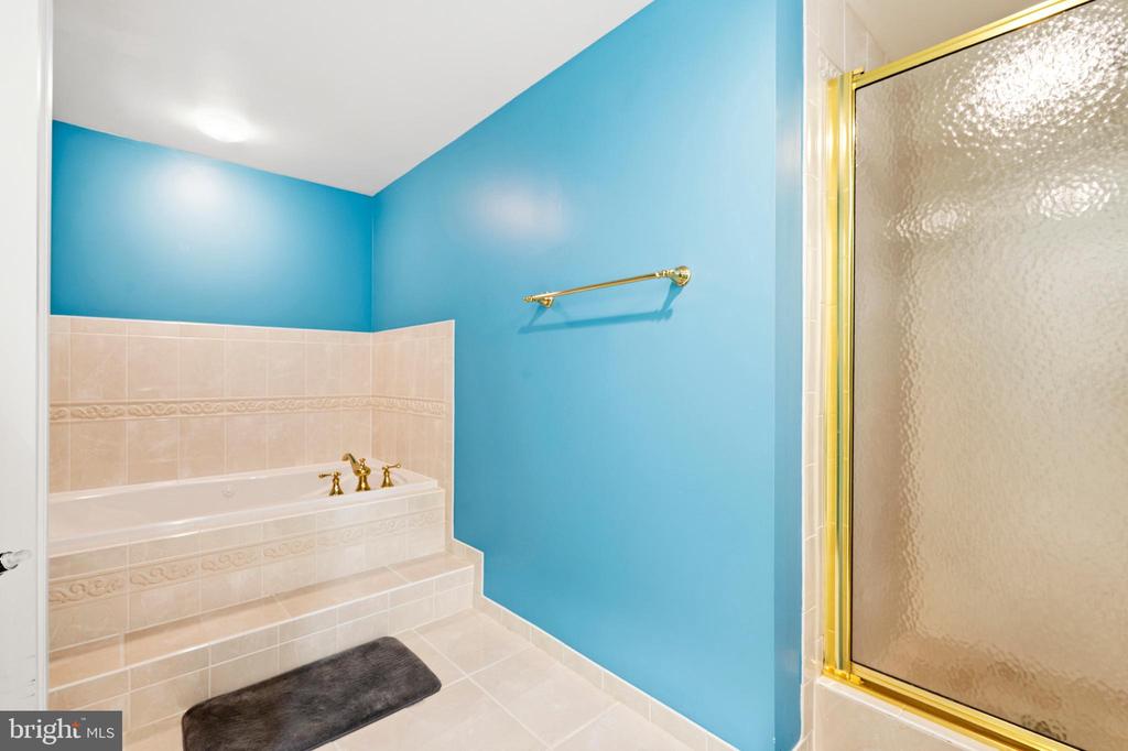 11102 PRINCE EDWARD COURT